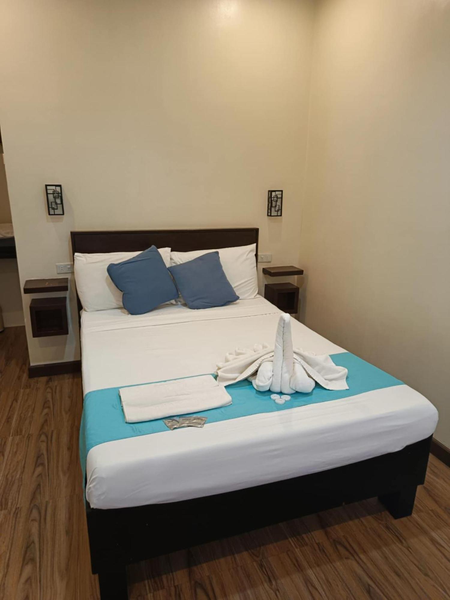 Harbour Bliss Hotel 科隆 外观 照片